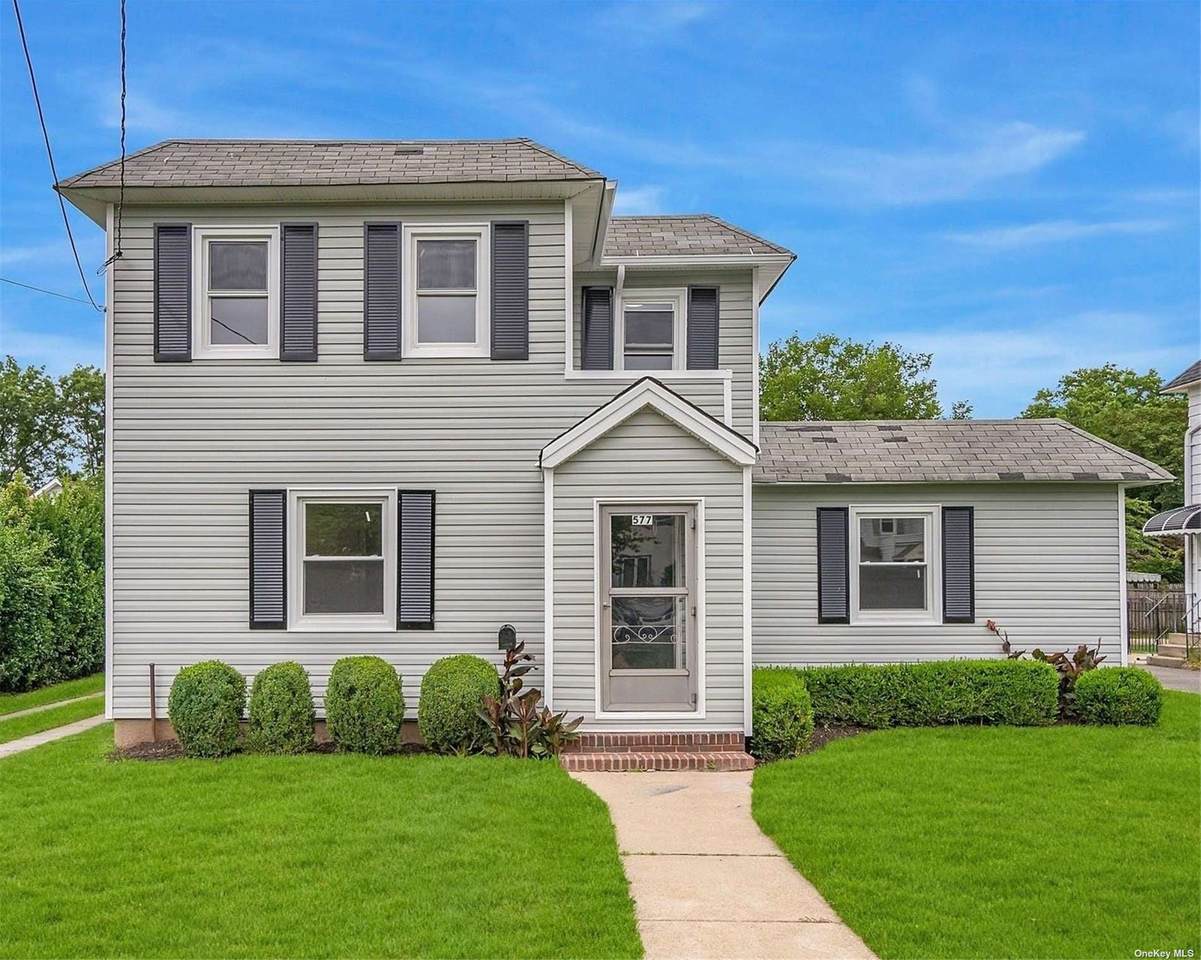 577 Lowell Street - Photo 1