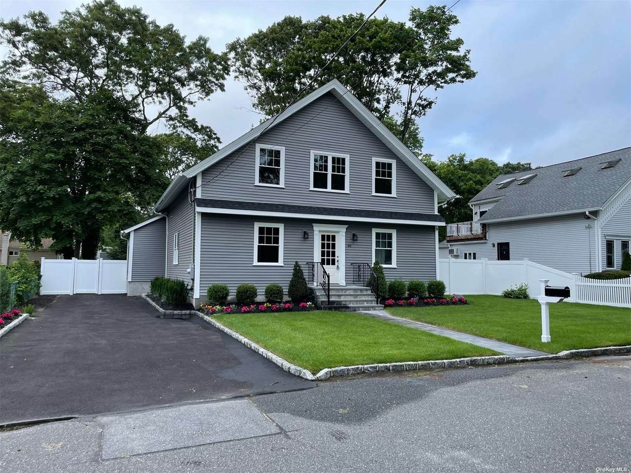 48 Laurel Avenue - Photo 1