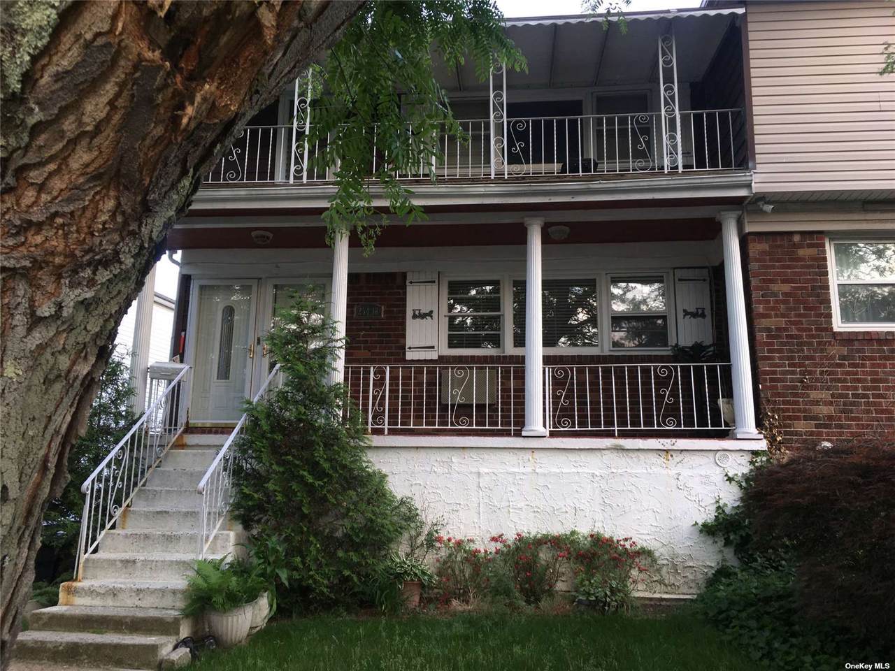 254-12 Craft Avenue - Photo 1