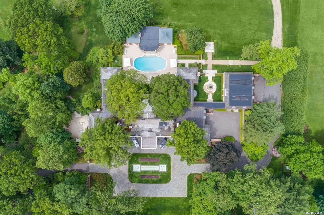 385 Oyster Bay Road - Photo 1