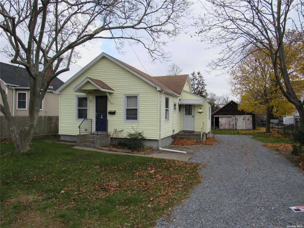 412 Sweezy Avenue - Photo 1