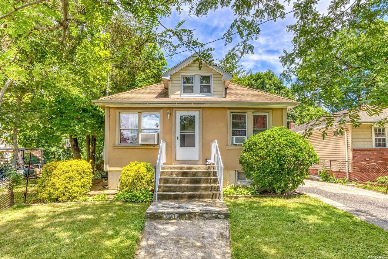 20 Bainbridge Street - Photo 1