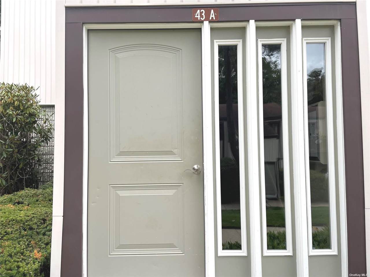 43 Richmond Boulevard - Photo 1