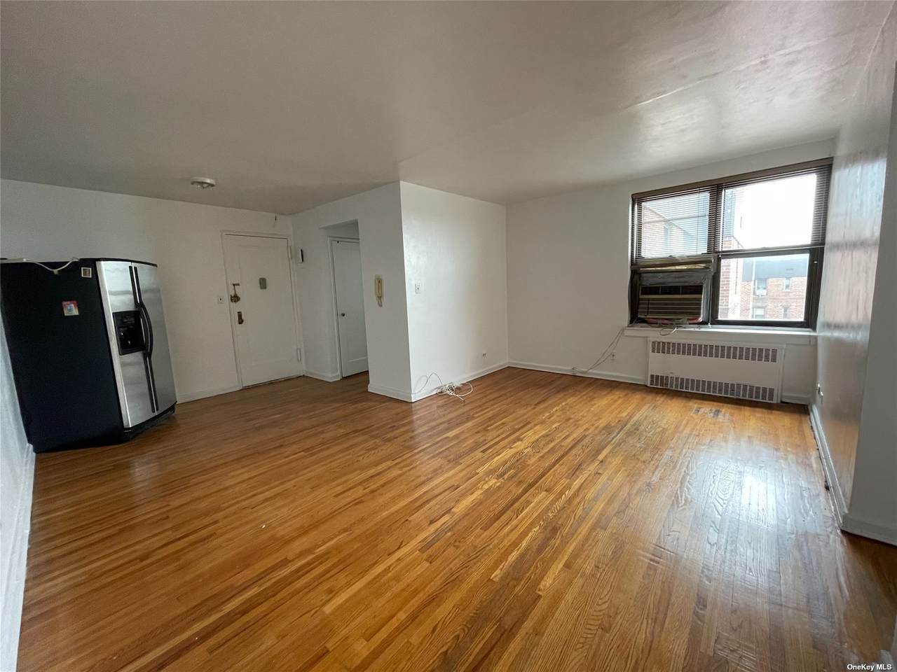 112-24 Northern Boulevard - Photo 1