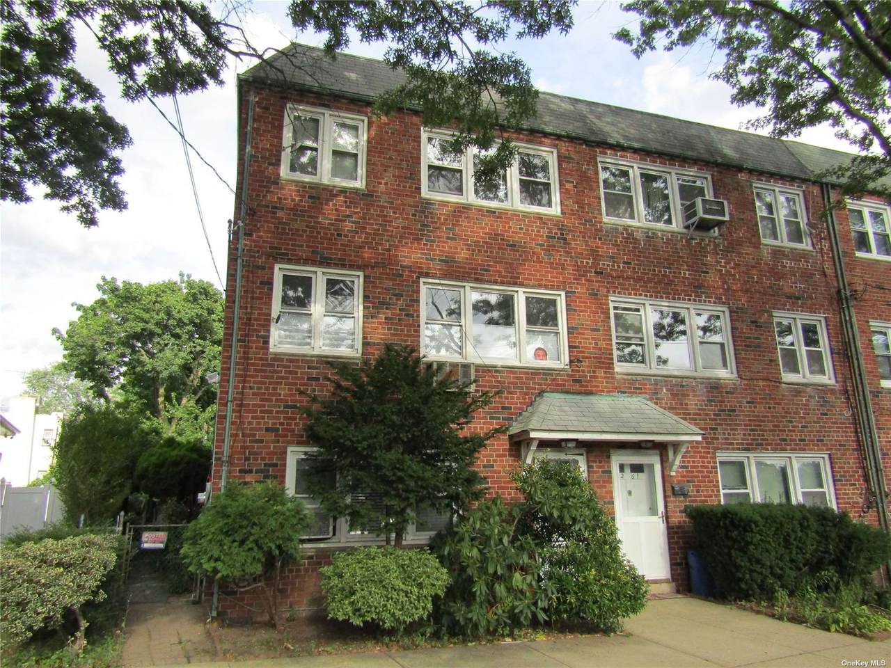 82-59 233rd Street - Photo 1