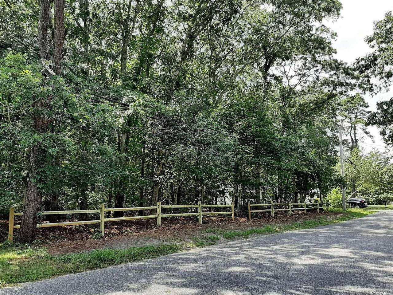East End Avenue - Photo 1