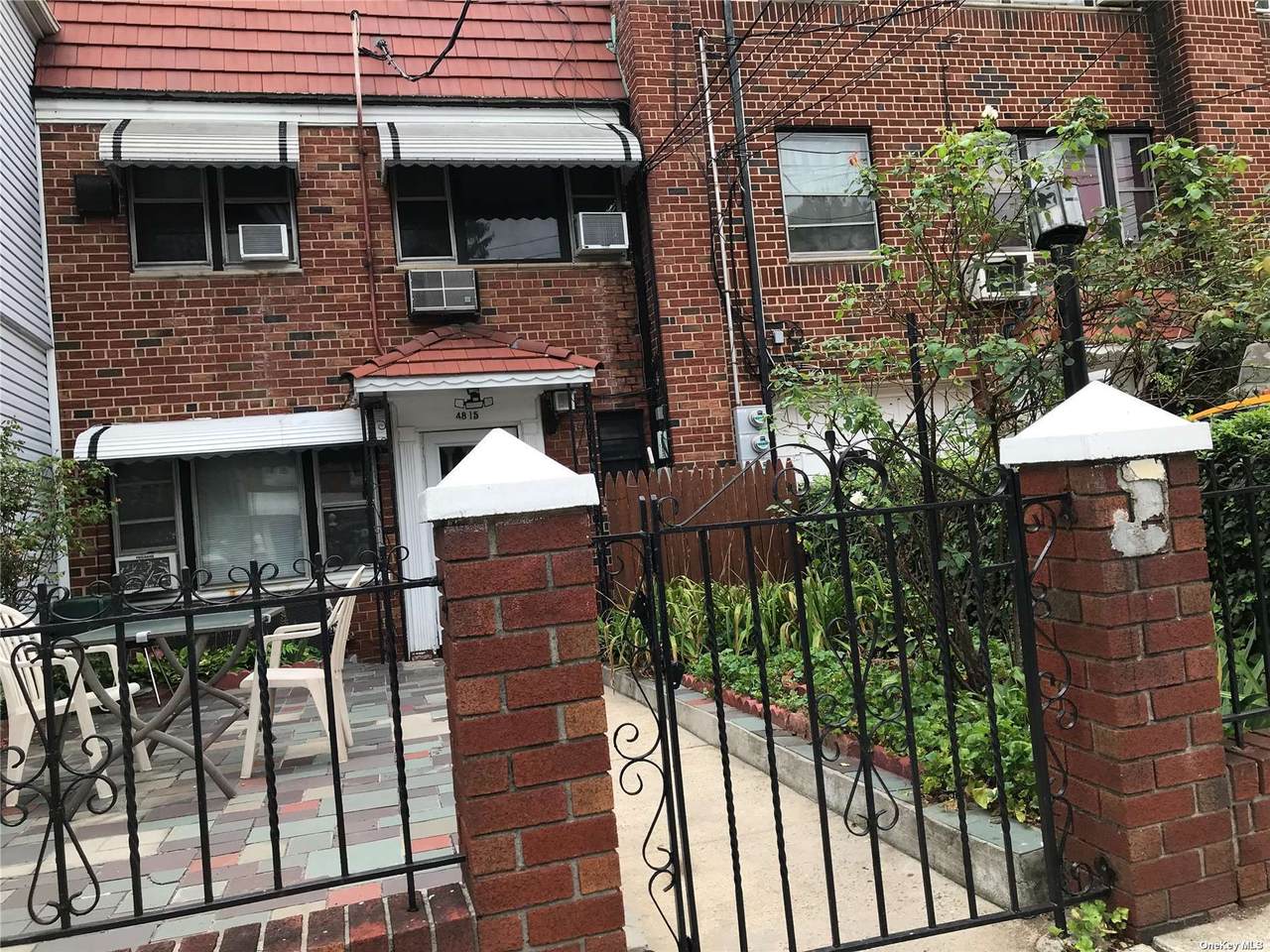 48-15 59th Pl - Photo 1