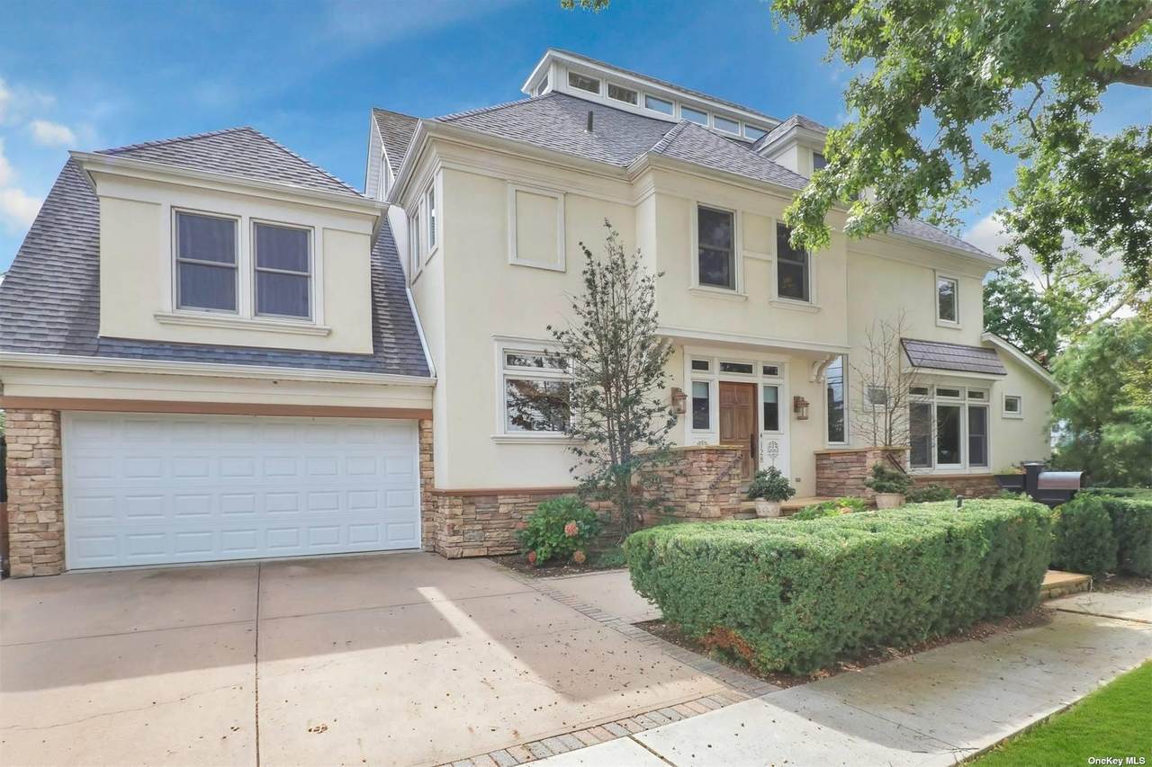 128 Hempstead Avenue - Photo 1