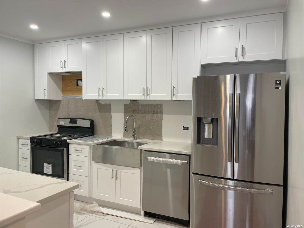 72-57 Metropolitan Ave Avenue - Photo 1