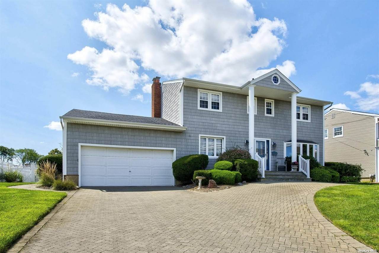 284 Bayview Avenue - Photo 1