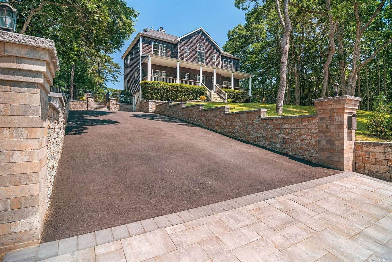 199 Shinnecock Hills Road - Photo 1