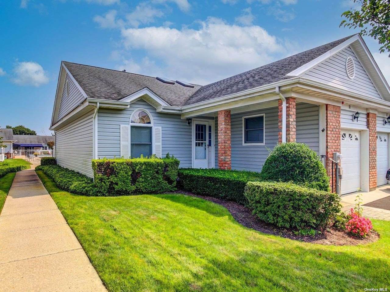 10 Primrose Lane - Photo 1