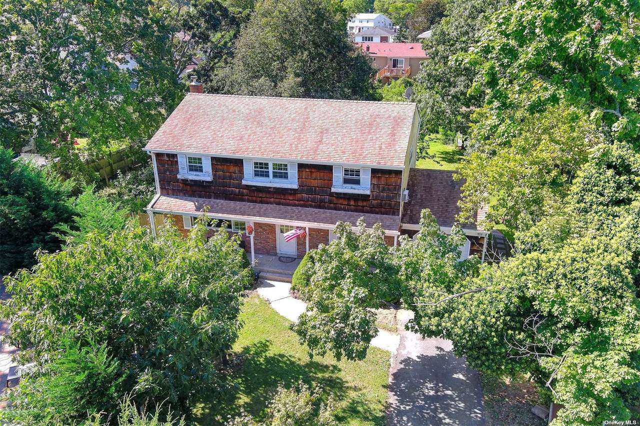 672 Thomas Avenue - Photo 1