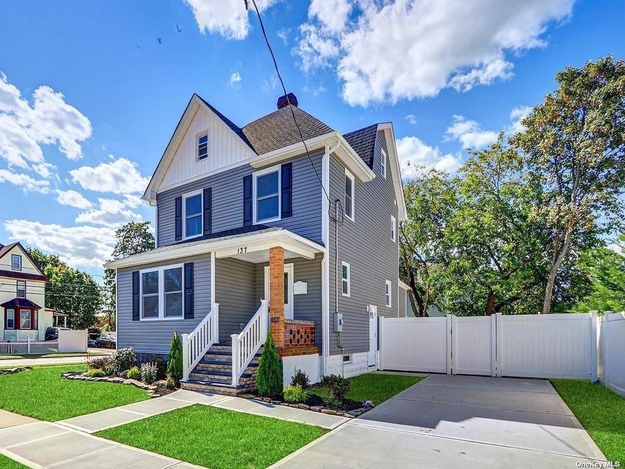 137 Jay Street - Photo 1