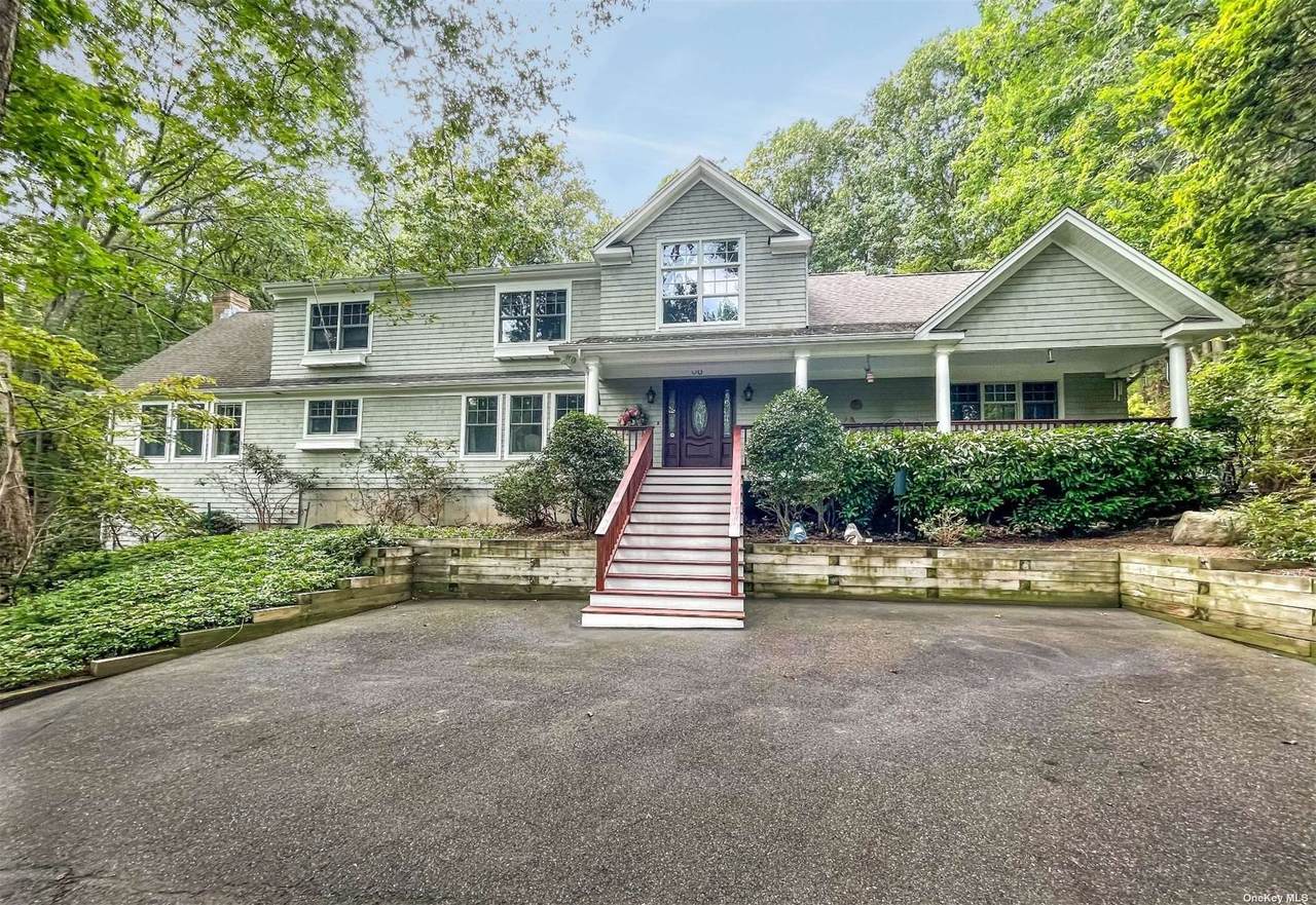 20 Spring Hollow Road - Photo 1