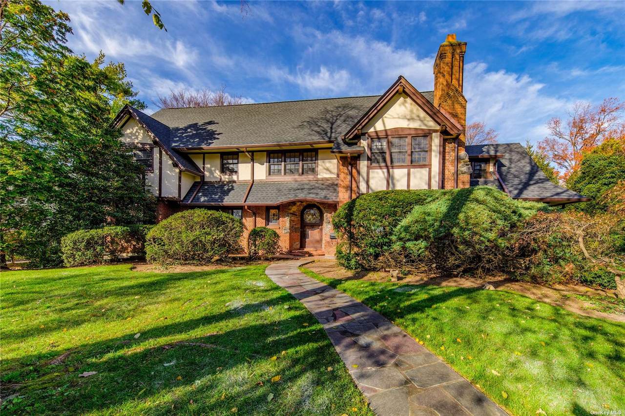 11 Gateway Dr - Photo 1