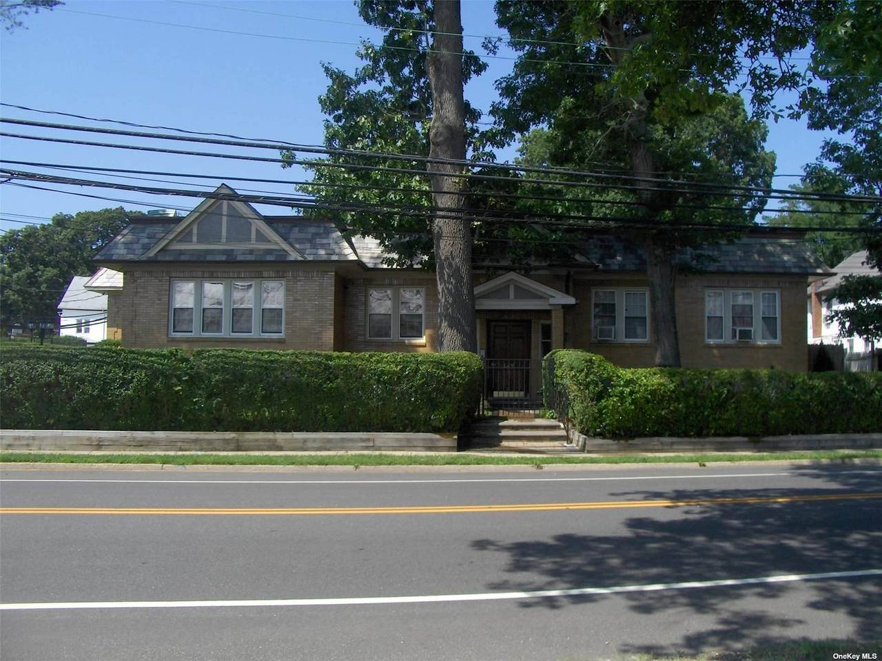 129 Broadway - Photo 1