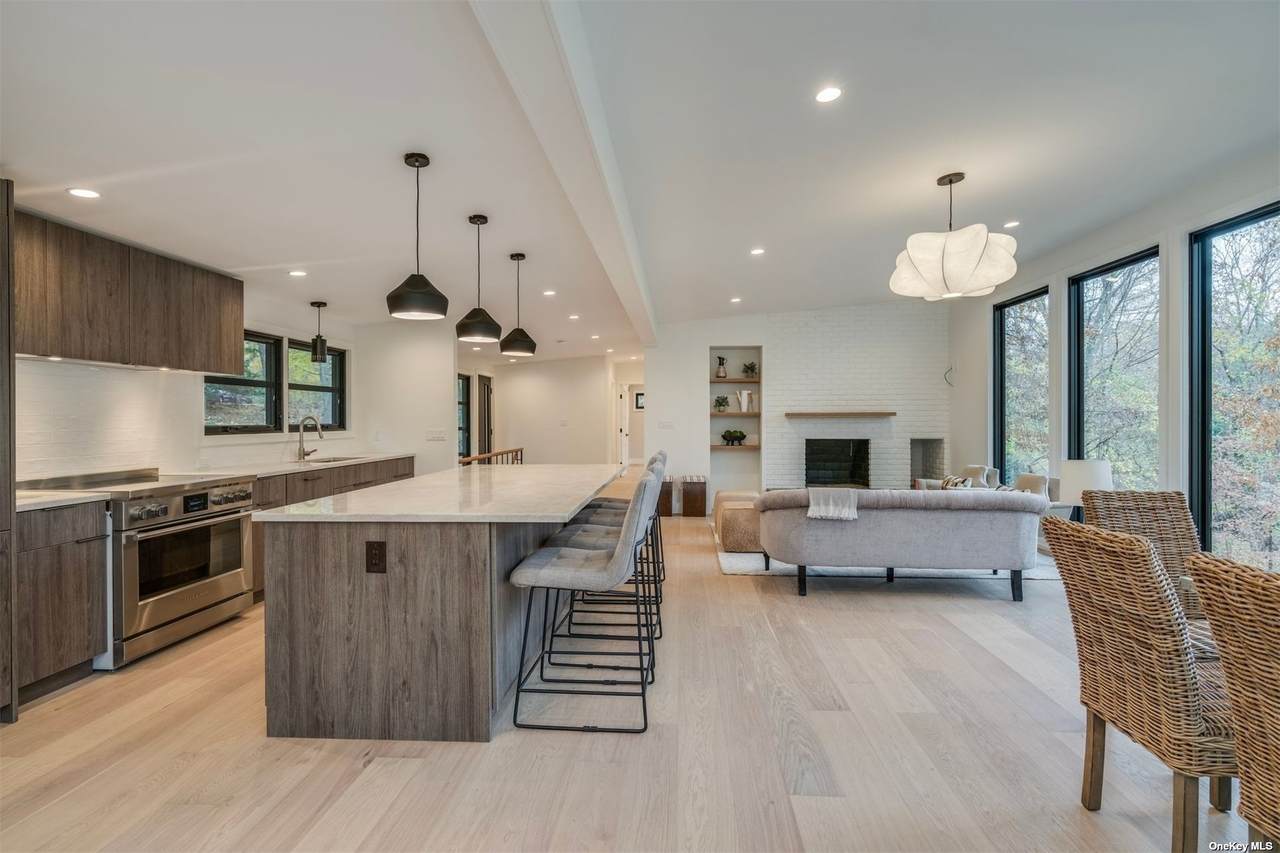 39 Harbor Hill Drive - Photo 1