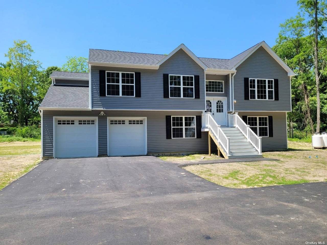 158 Carleton Avenue - Photo 1