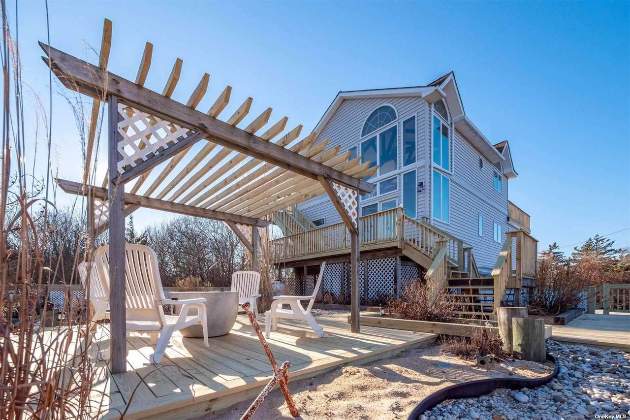 350 West Drive - Photo 1