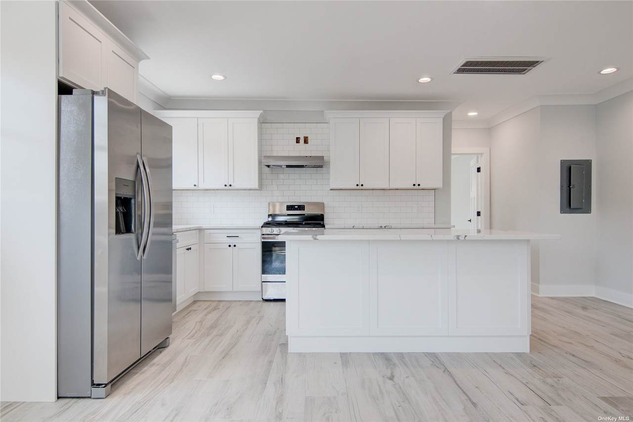 29 Clinton - Photo 1