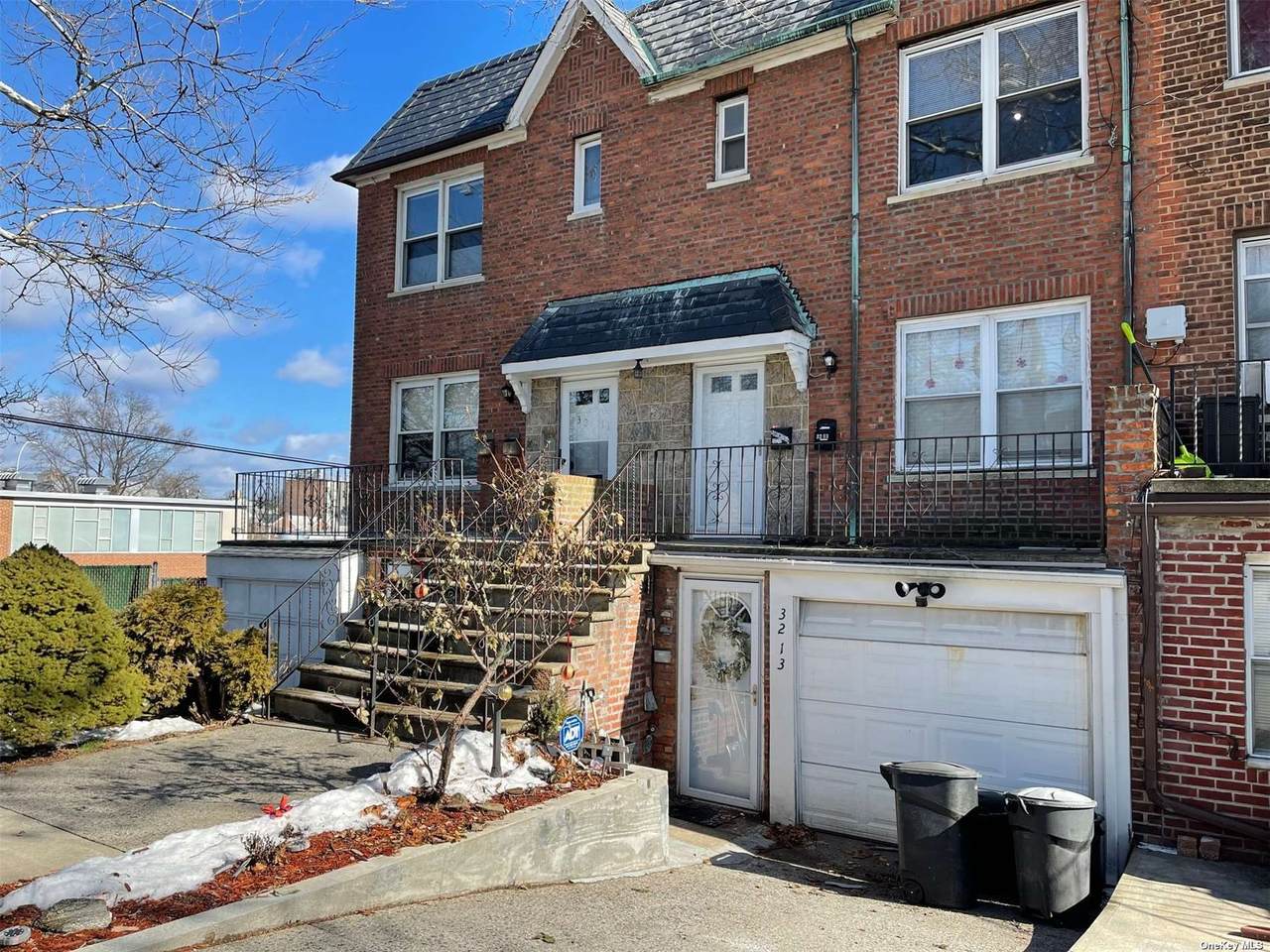 32-13 Utopia Parkway - Photo 1