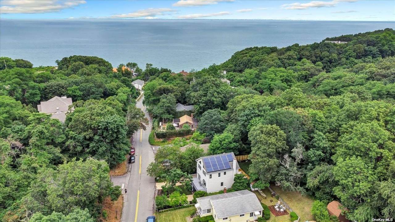 212 Park Road - Photo 1