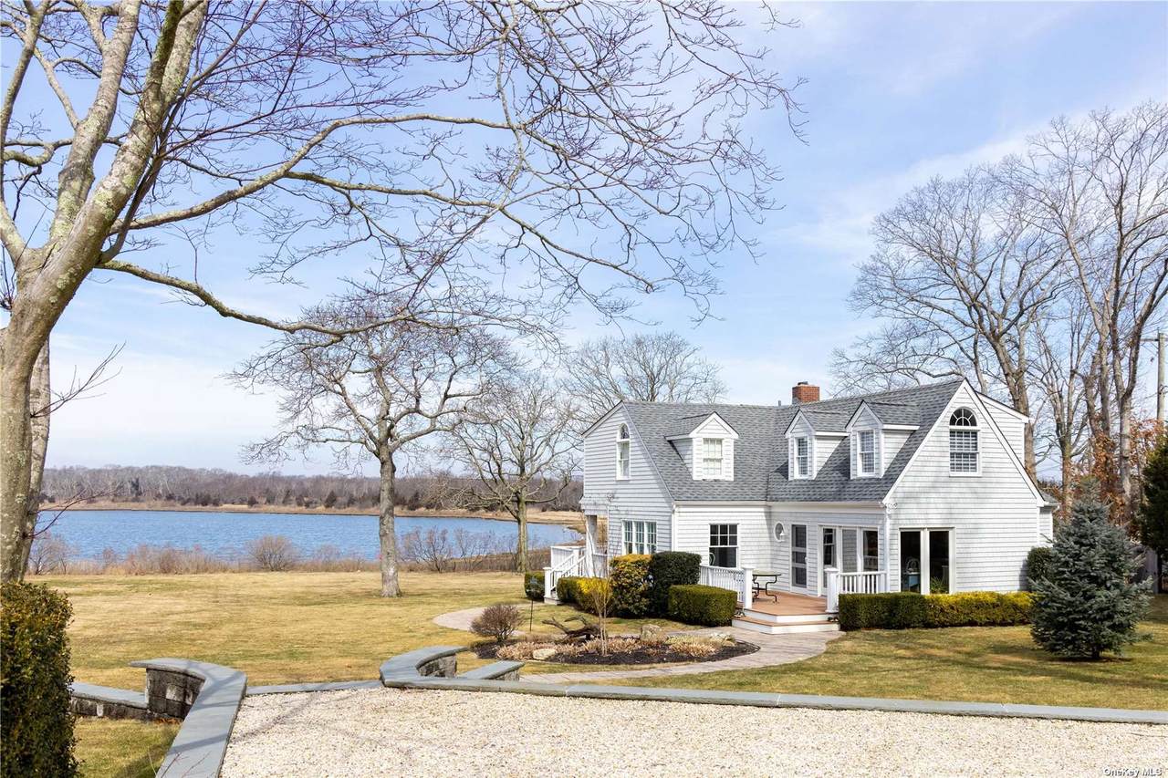 2000 Nassau Point Rd - Photo 1
