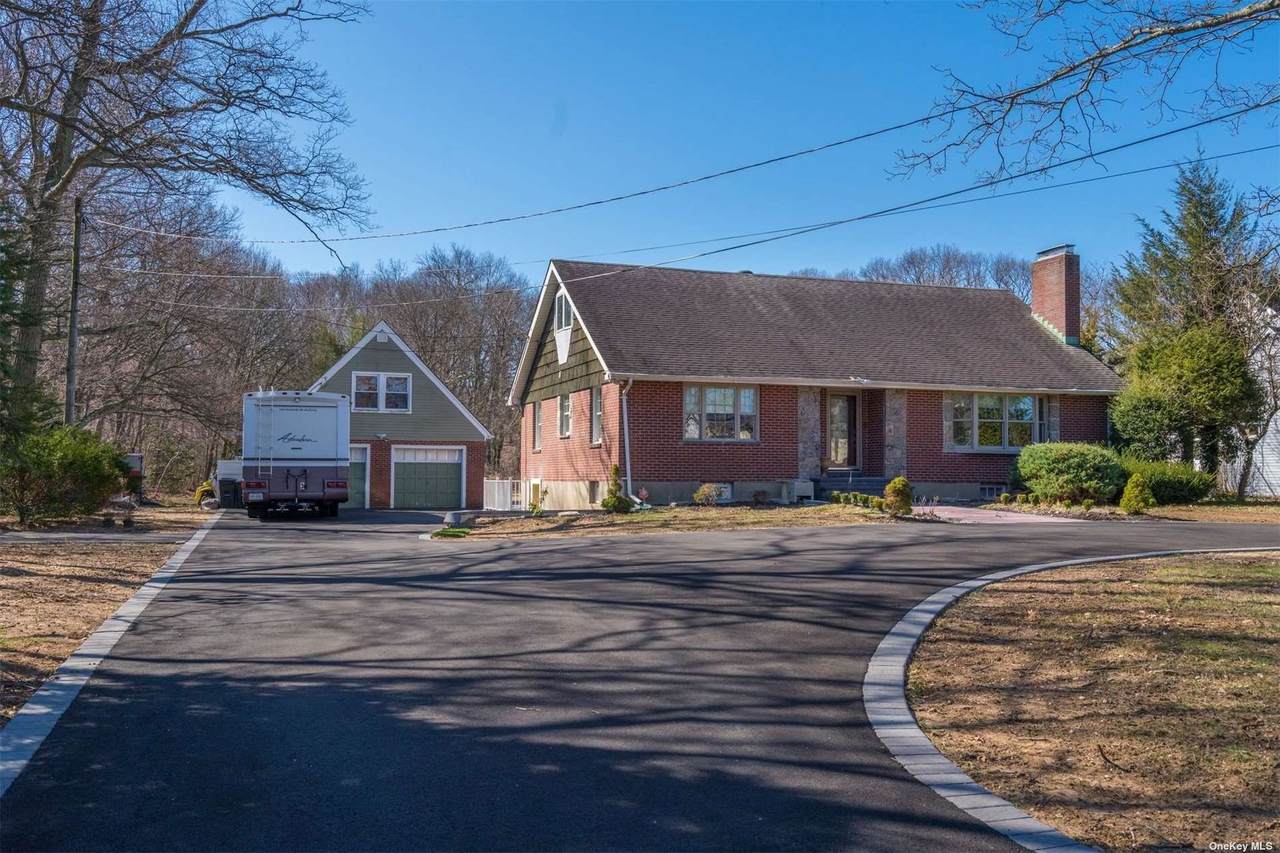 112 Clay Pitts Road - Photo 1