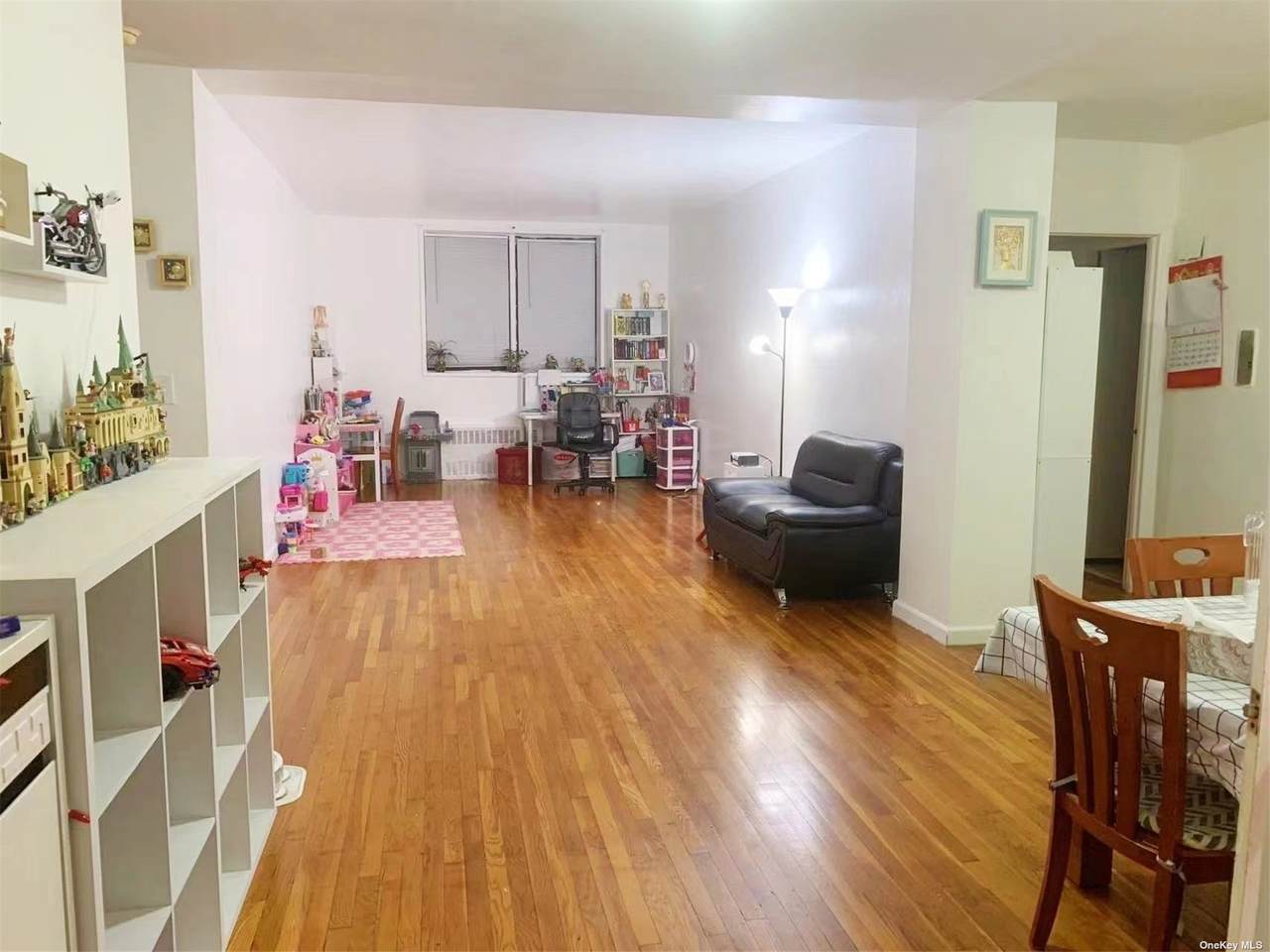 143-40 Roosevelt Avenue - Photo 1