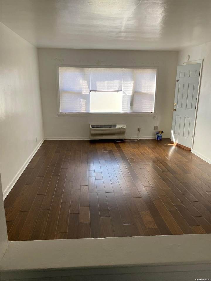 423 Broadway - Photo 1