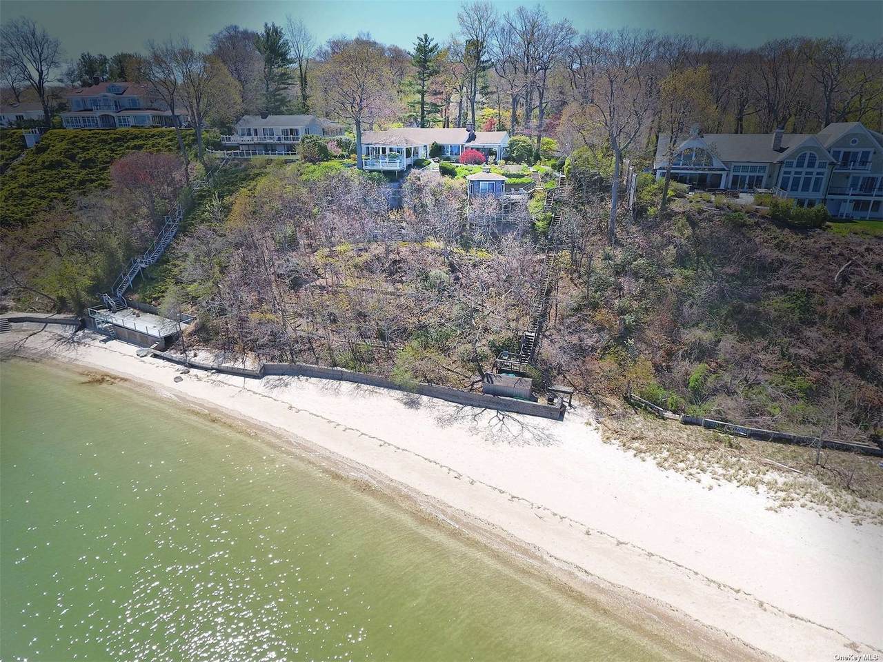 10 Crest Road - Photo 1