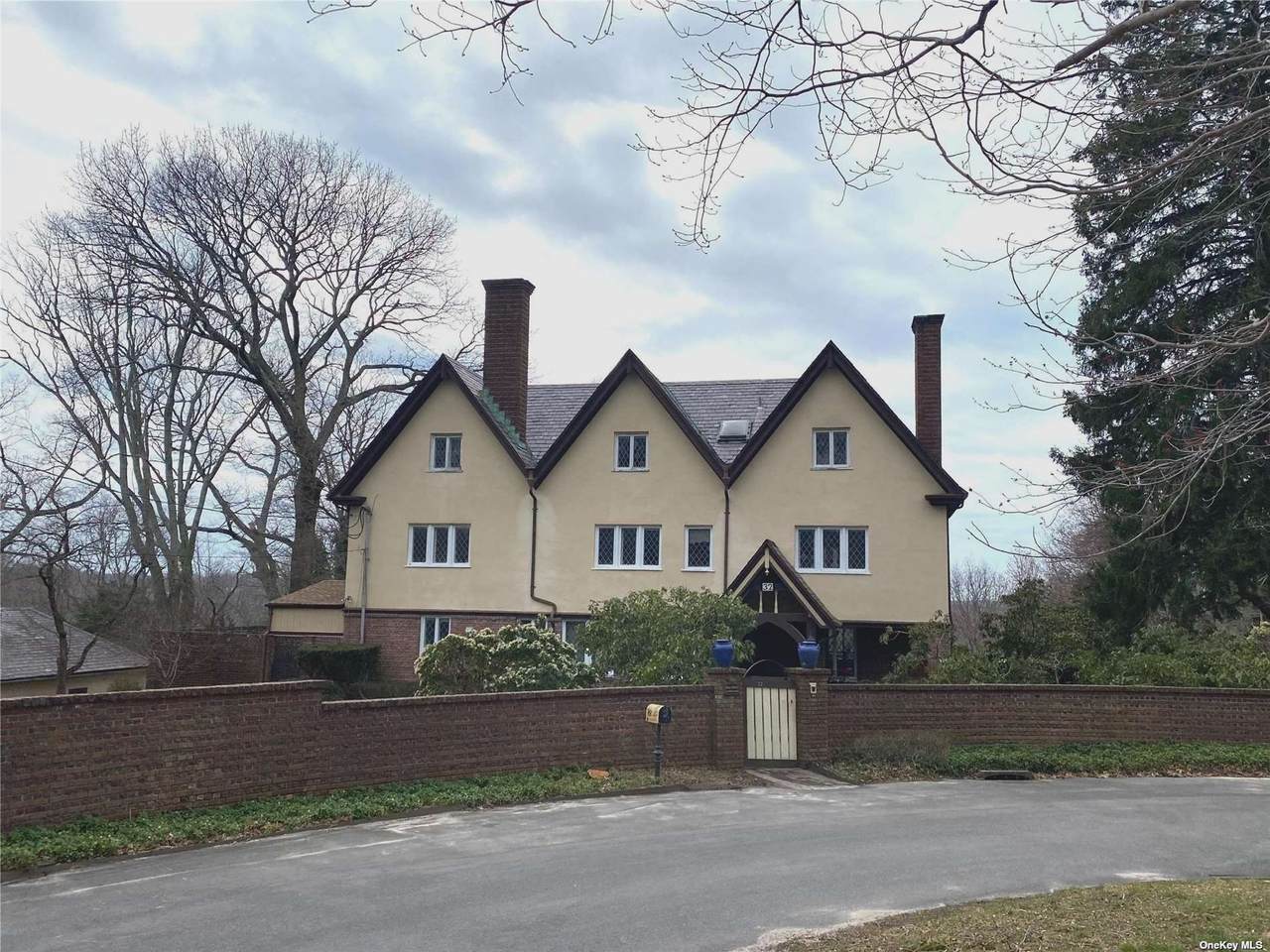 32 Lower Devon Road - Photo 1
