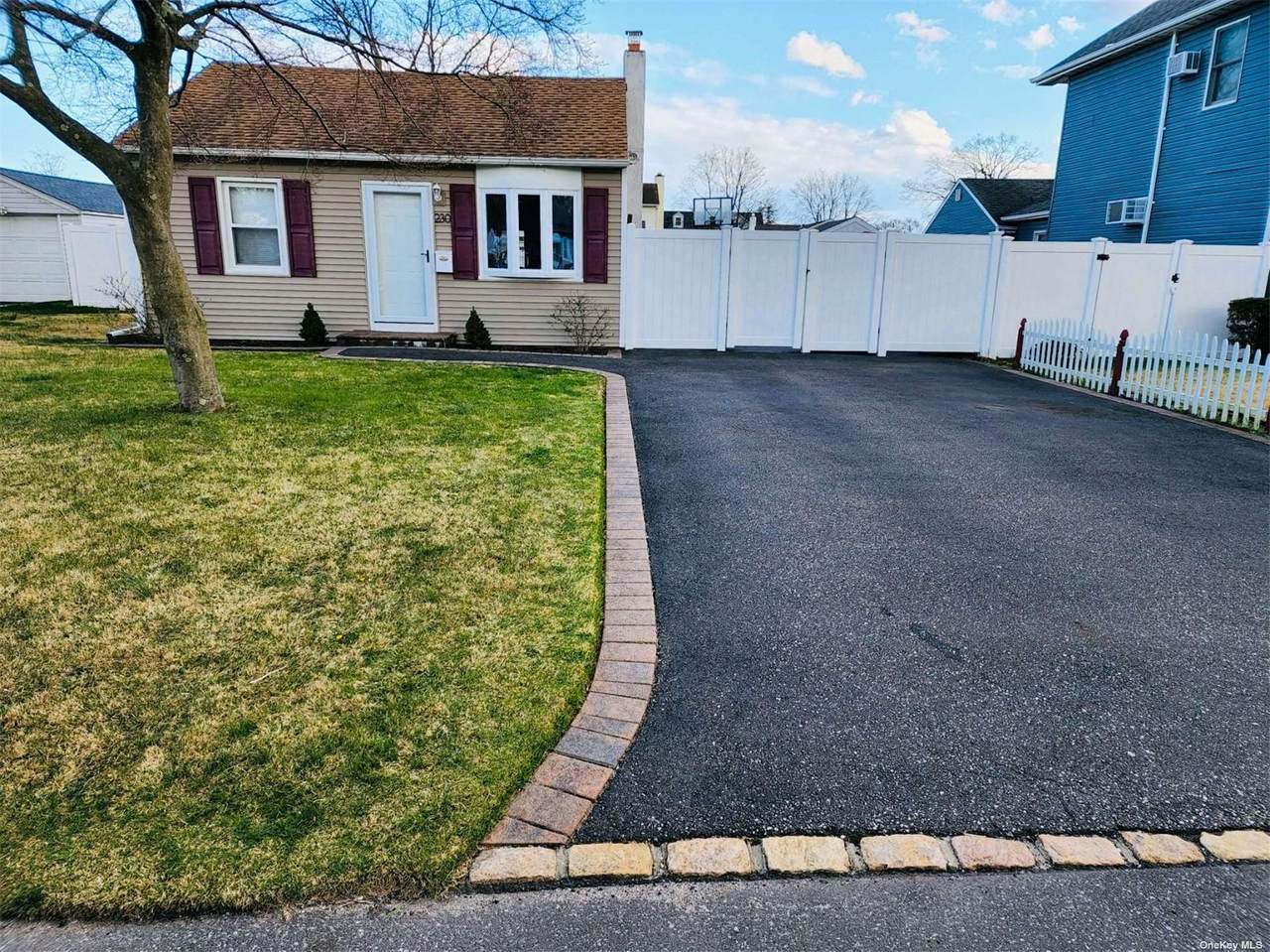 230 17th Street - Photo 1