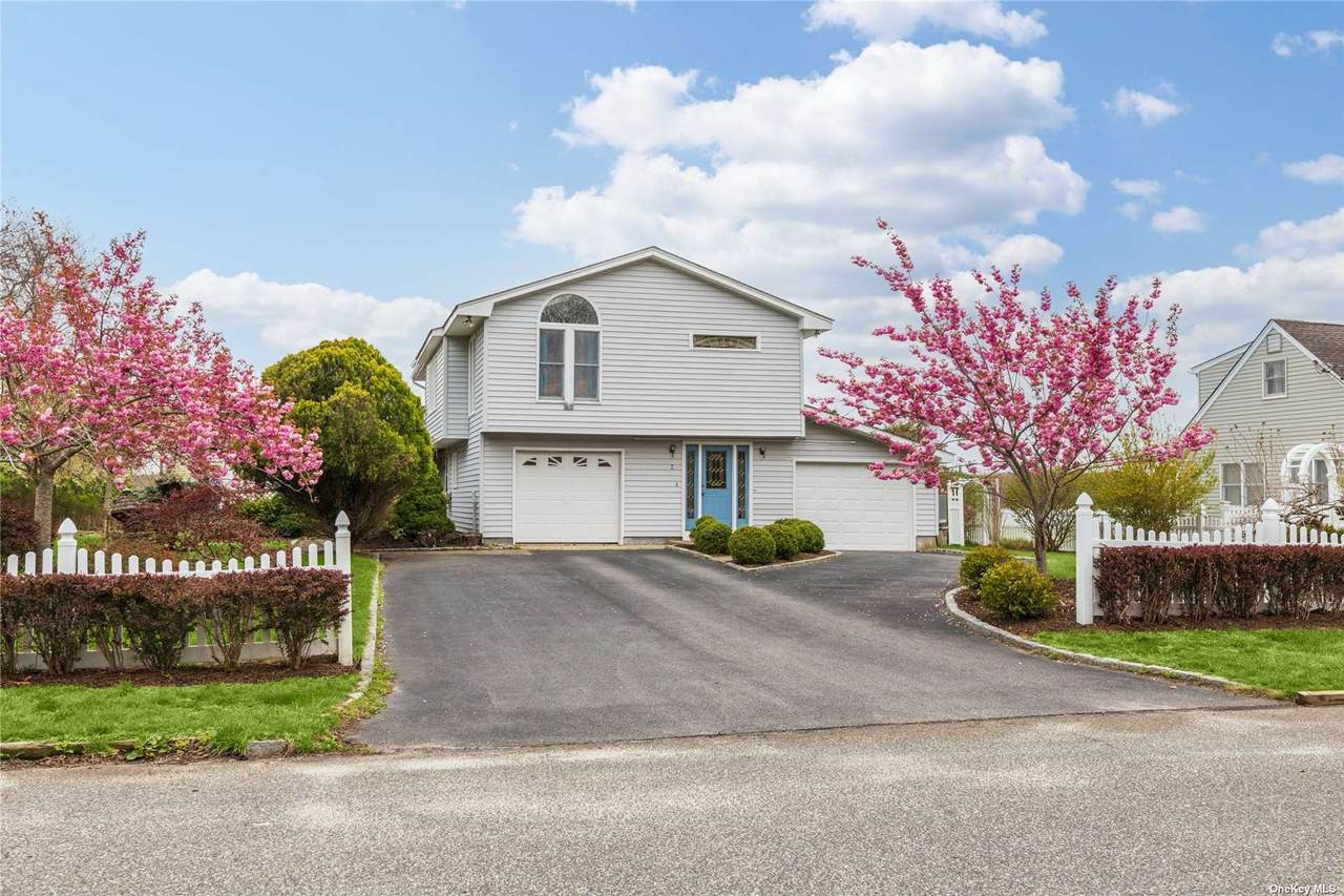2 Mallard Drive - Photo 1
