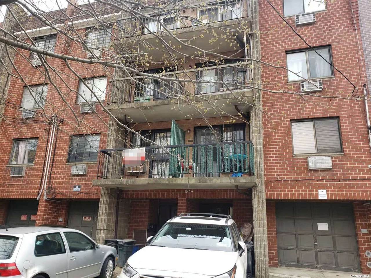 140-12 33 Avenue - Photo 1