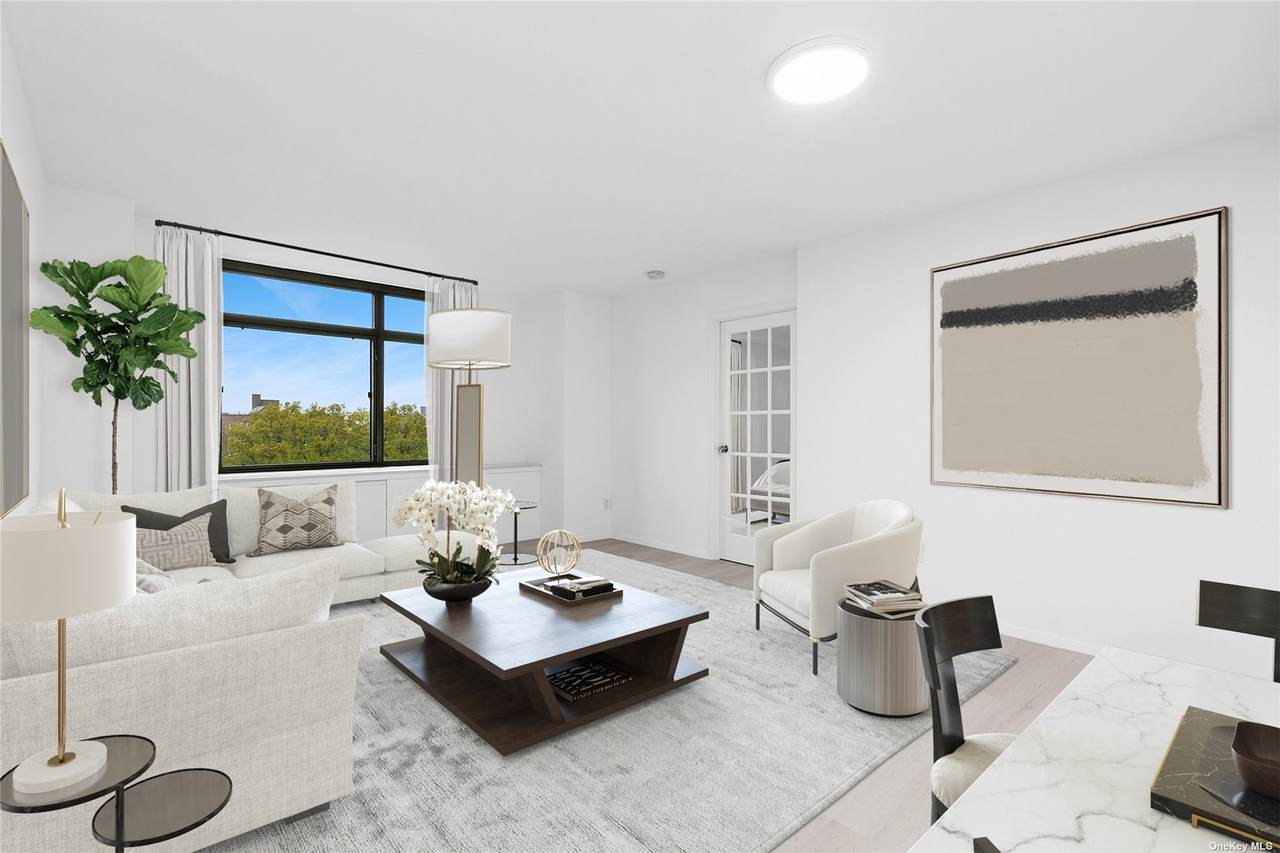 112-01 Queens Boulevard - Photo 1