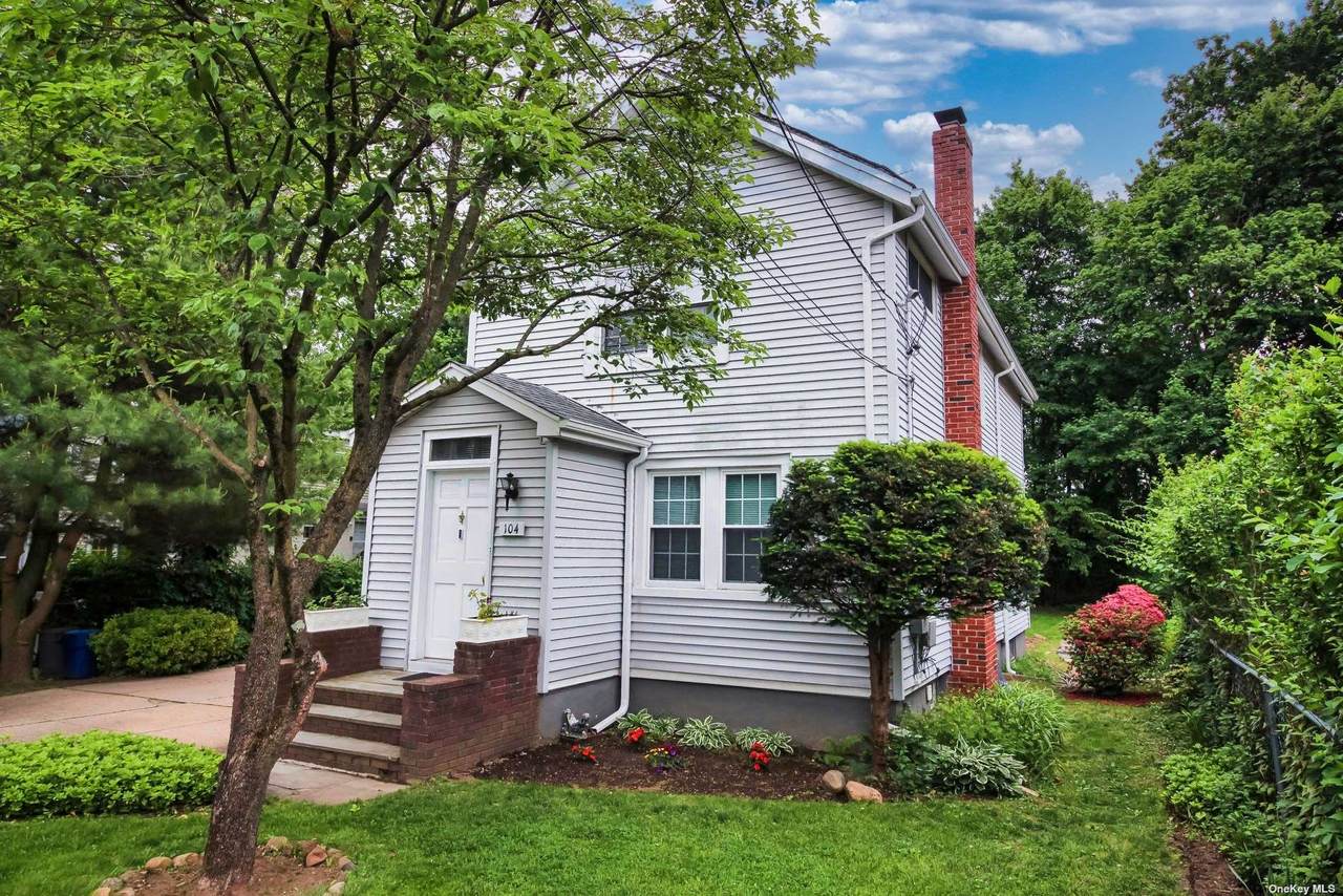 104 Fairview Avenue - Photo 1