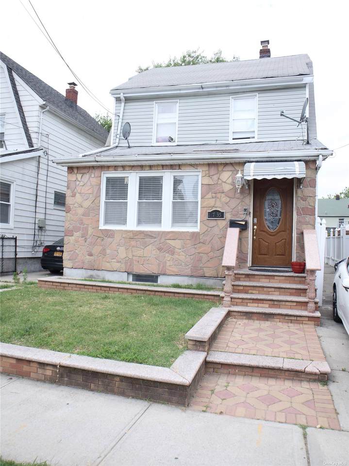 187-35 Keeseville Avenue - Photo 1