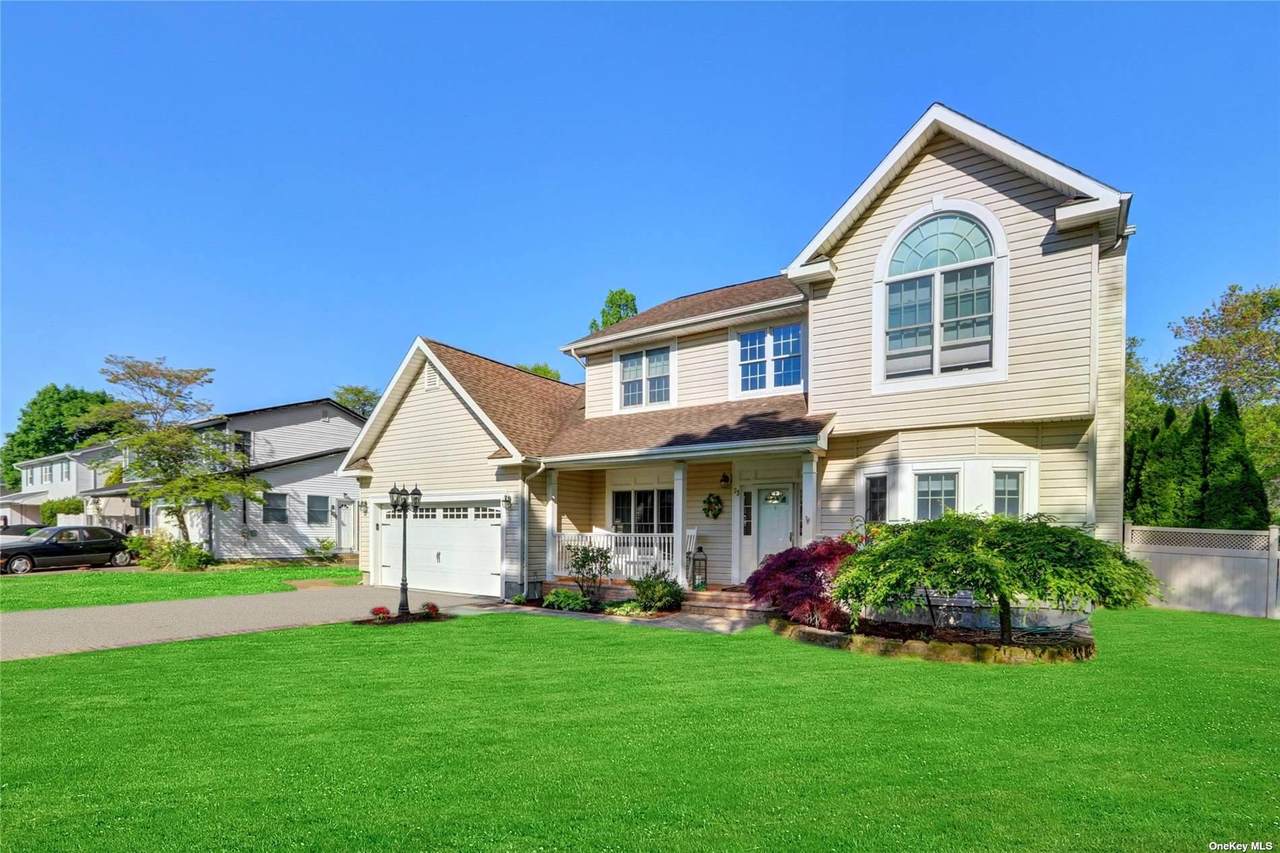 23 Holly Road - Photo 1