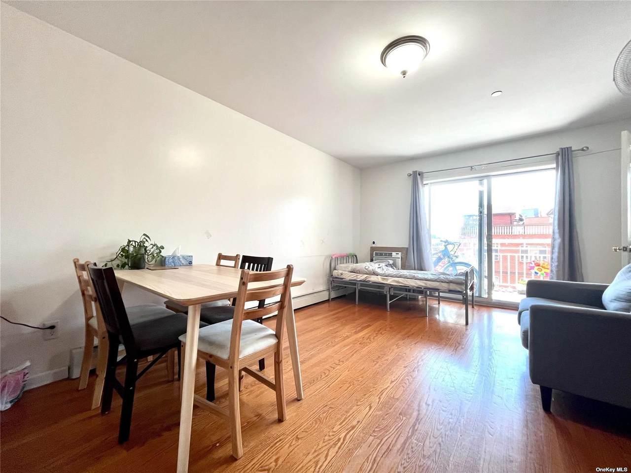 140-31 Cherry Avenue - Photo 1