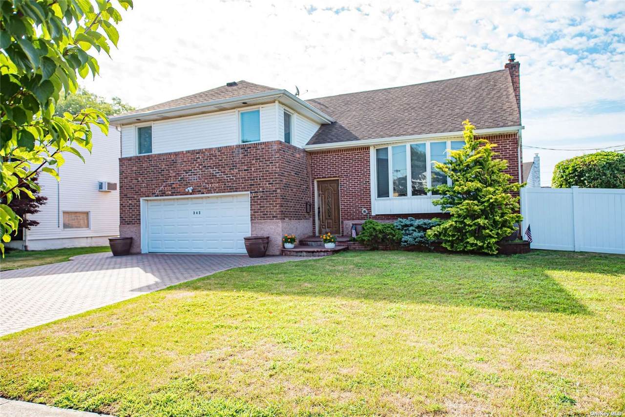 342 Links Drive - Photo 1