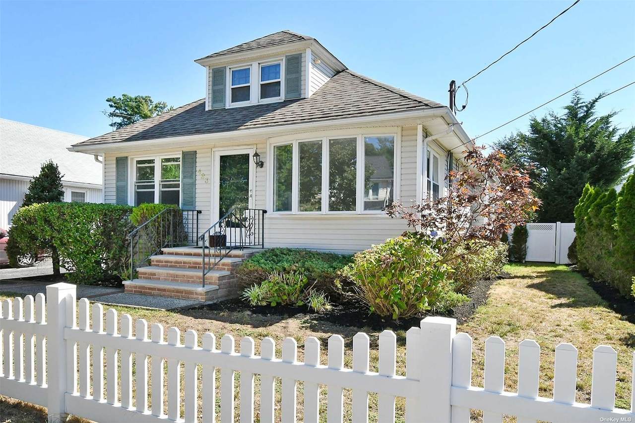 423 Midwood Avenue - Photo 1