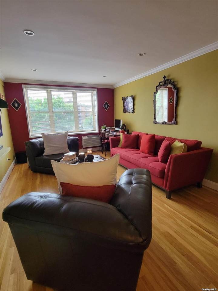 23-35 Bell Blvd Boulevard - Photo 1