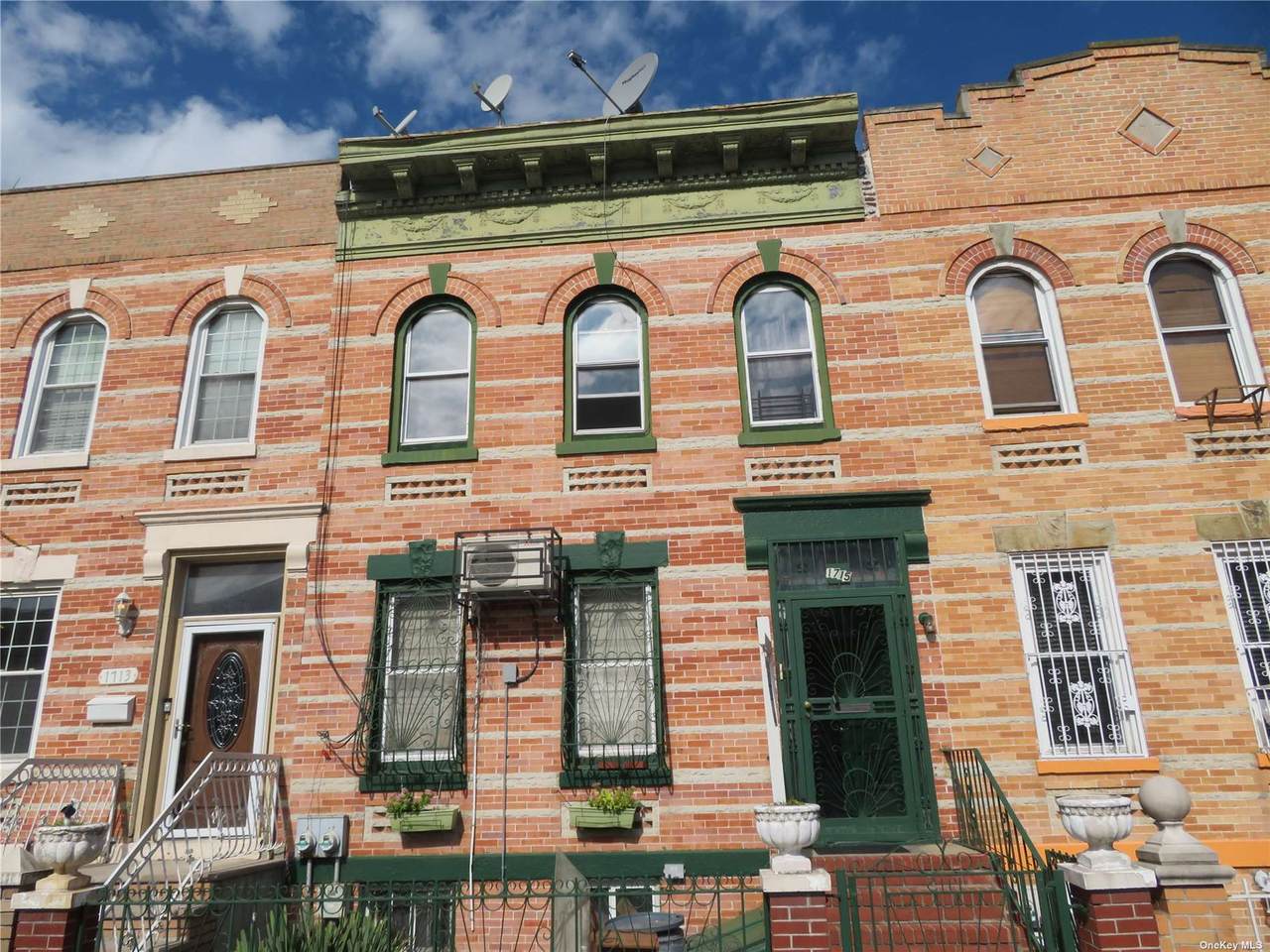 1715 Park - Photo 1