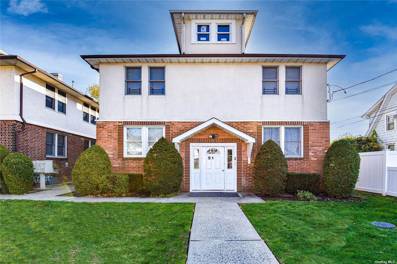 51 Thorman Avenue - Photo 1