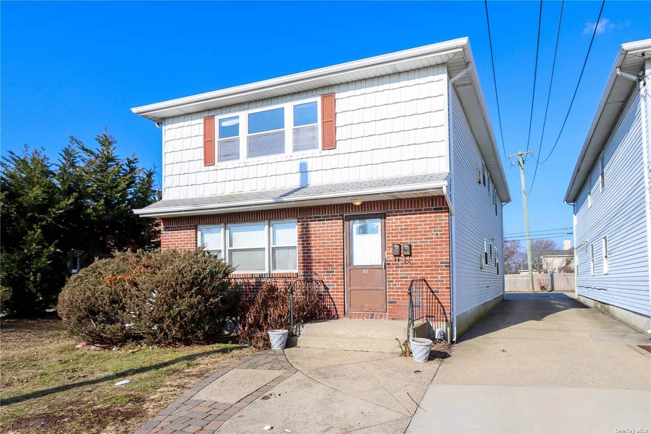 881 Park Avenue - Photo 1