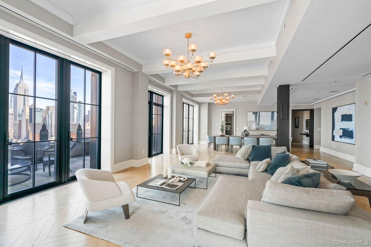 212 18th Street - Photo 1