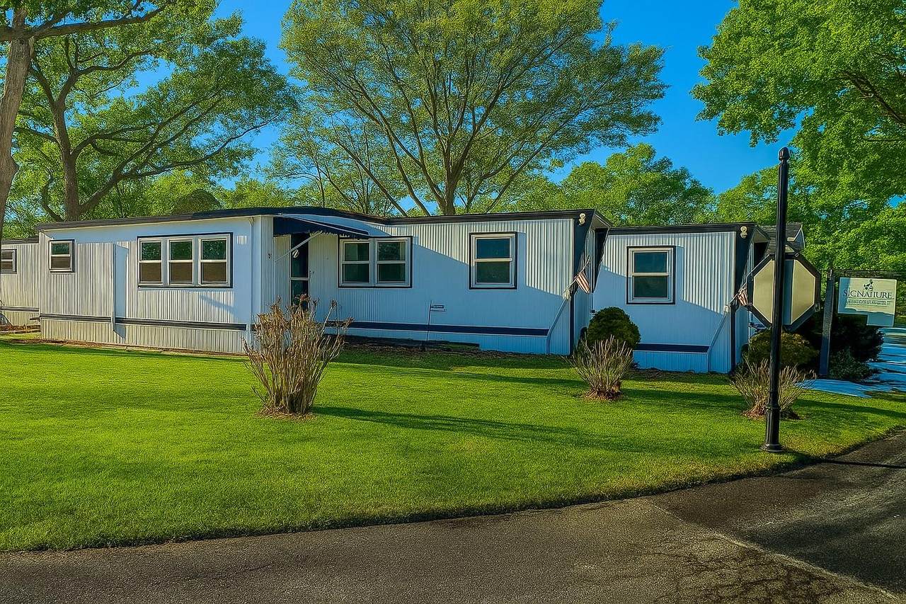 37 Hubbard Avenue - Photo 1