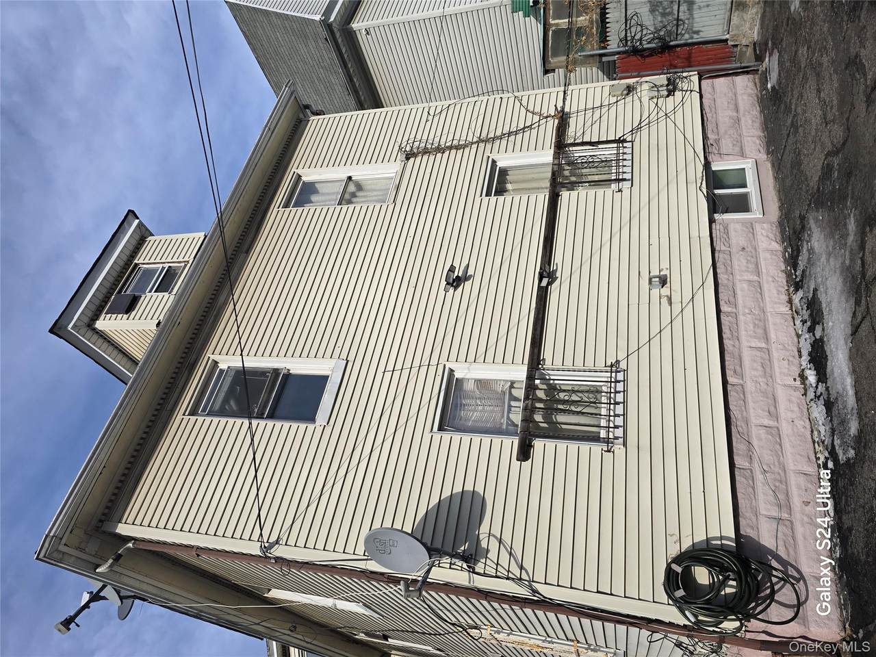 148-18 89th Avenue - Photo 1